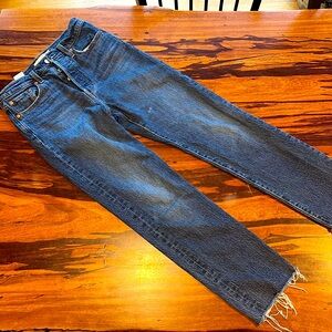 Levi’s wedgie straight jeans. Dark denim wash size 26